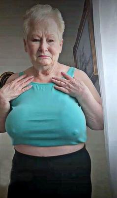 Mamie, t'as oublie ton soutif... 