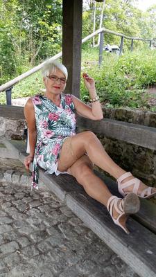 matures fully clothted out home but looks too sexy 01