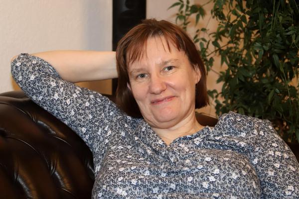 Sperme sur la jument mature et excitée Susi d'Allemagne