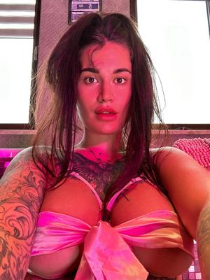 @TattoogirlAlia