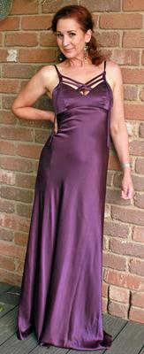 Mature fuckpig in purple satin (NN)
