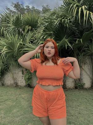 P interesse em foco na beleza no thicc