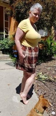 Abuela muy tetona