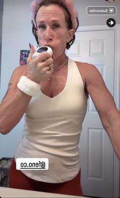 Sandi Krakowski Ass