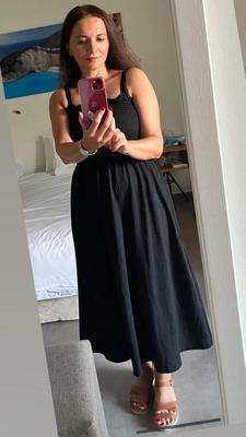 Mulheres gostosas vestindo vestidos (não nus)
