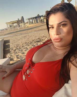 Divorced Israeli MILF REUT