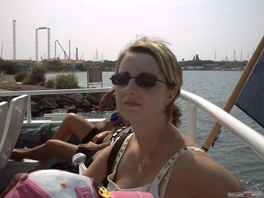 Celine French amateur milf with glasses