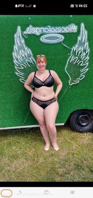Lingerie madura, da gata