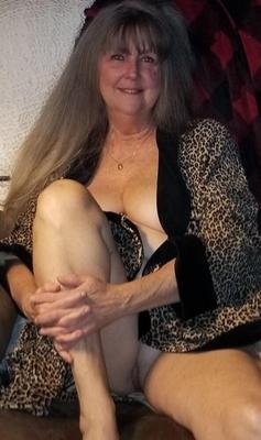 Cute GILF Debbie