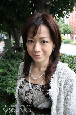 NAUGHTY JAPANESE HOUSEWIVES #