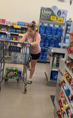 Awesome legs milf shopper