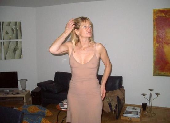Hot Wife 