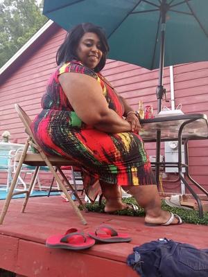 Красивая черная мамаша SSBBW
