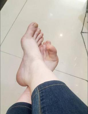 my mature fuckbody feet