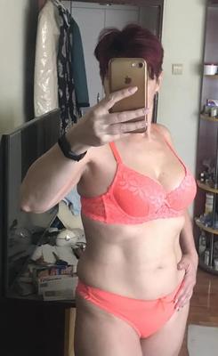 mature slut ingrid