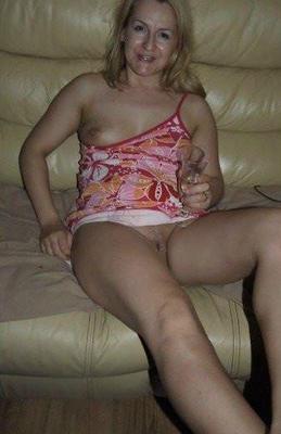 Hot mature slut Agnes from Poland , cheers