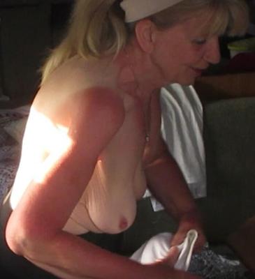 Espiã Voyeur minha esposa, esposa tirando o sutiã de seios