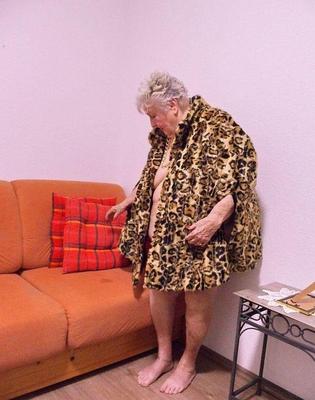 Steph uma avó velha que eu me afasto