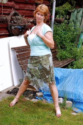 Hot Wife 