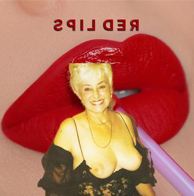Red lips!
