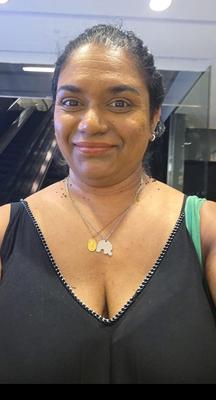 Gros seins flasgy indiens milf salope agnetha