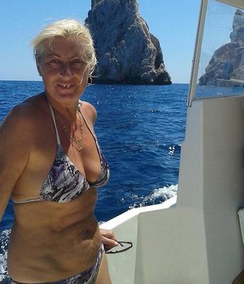 Gilf bikini babes 