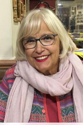  Sexy old ladies with red lipstick 