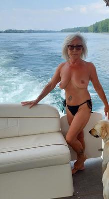 HOT GILF