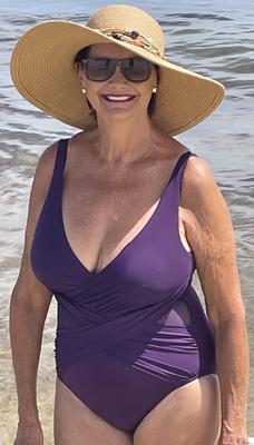 Top Busting Swimsuit Tits Mature Special 