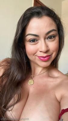 Jessica Big Butt riesige Brüste Brünette Milf gemischte heiße Fotos